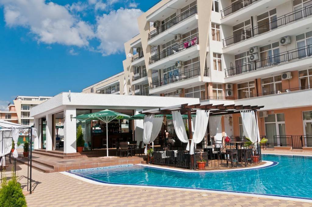 Apartament Grand Kamelia Apartamento Sunny Beach Exterior foto